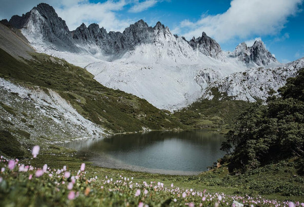 Abaji Alpine Hidden Lakes Wilderness Hiking Expedition