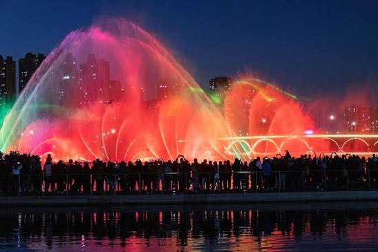 Bailuzhou Park Music Fountain & Laser Light Spectacle