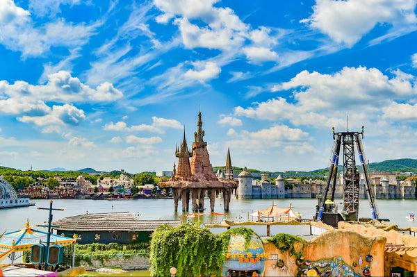 Discoveryland Theme Park Fantasy Rollercoaster Experience