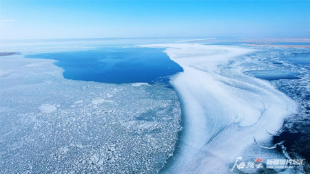 Fuhai Ulungur Lake Winter Ice-Docks