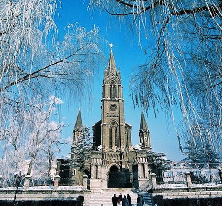 Jilin Catholic Church Architectural Plaza