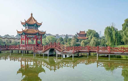 Kaifuzhi Temple Zen Lotus Lake Promenade