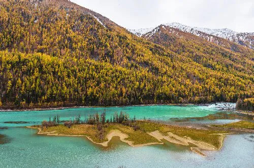 Kanas Lake Crouching Dragon Bay (Wolong Bay)