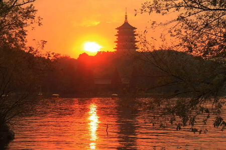 Leifeng Pagoda (Sunset over the Ridge)