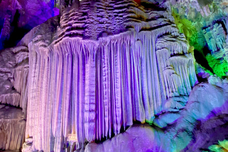 Silver Cave (Yindi Yan)