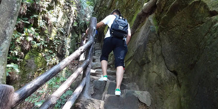 Yangjiajie Natural Ocher Valley Trail