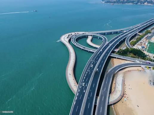 Yanwu Bridge Skywalk and Sea View Promenade
