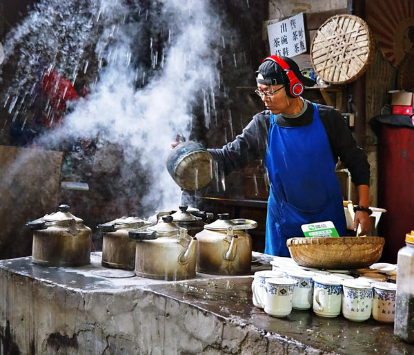 Yuelai Tea House (Oldest Tea House)